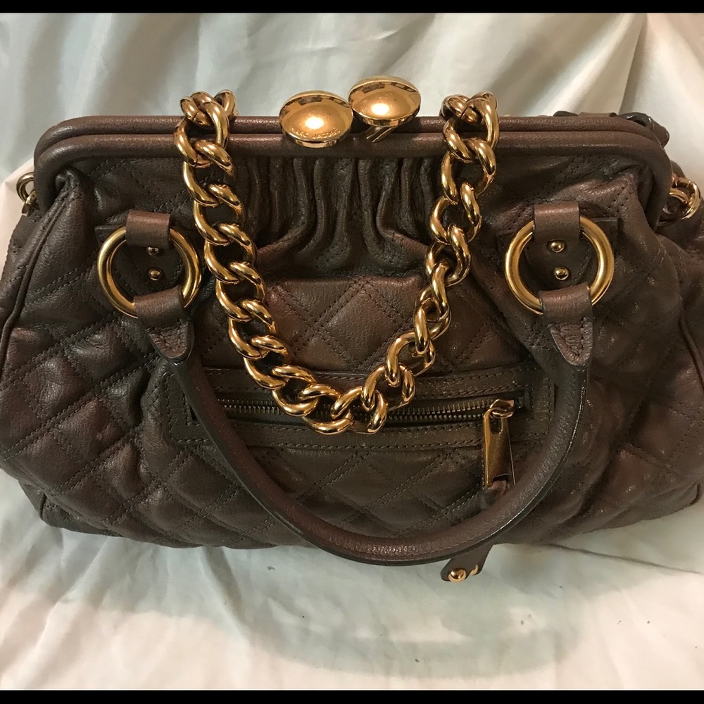 Marc Jacobs Taupe Quilted Stam Bag w/Gold Hardware